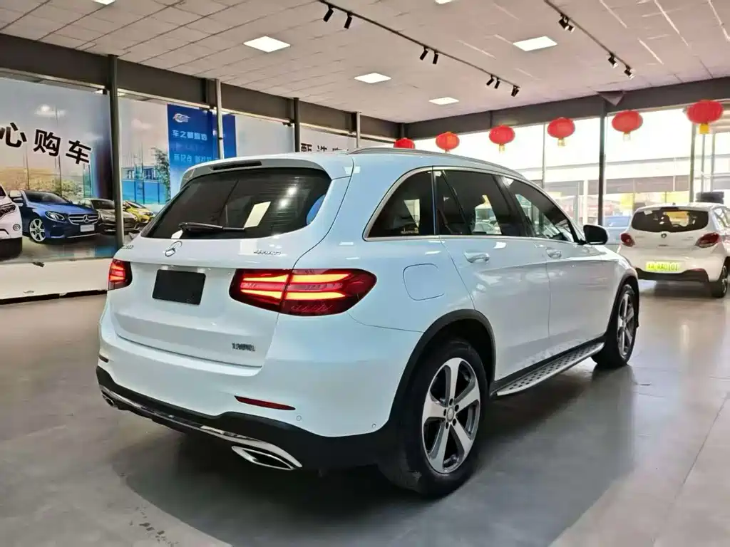 Mercedes-Benz GLC 2017 GLC 260 4MATIC Luxury