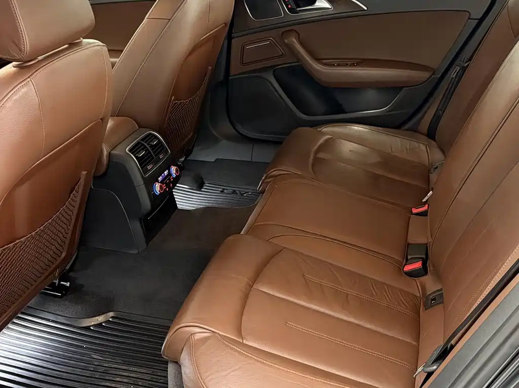 Audi A6L — миниатюра 9