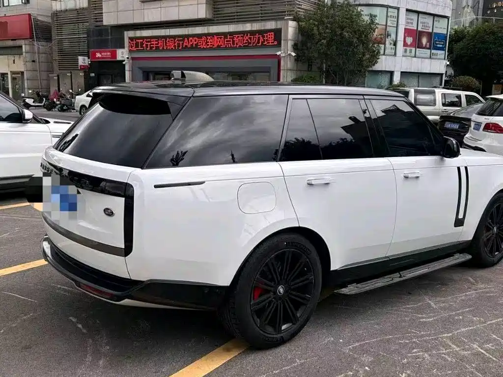 Land Rover Range Rover — миниатюра 7