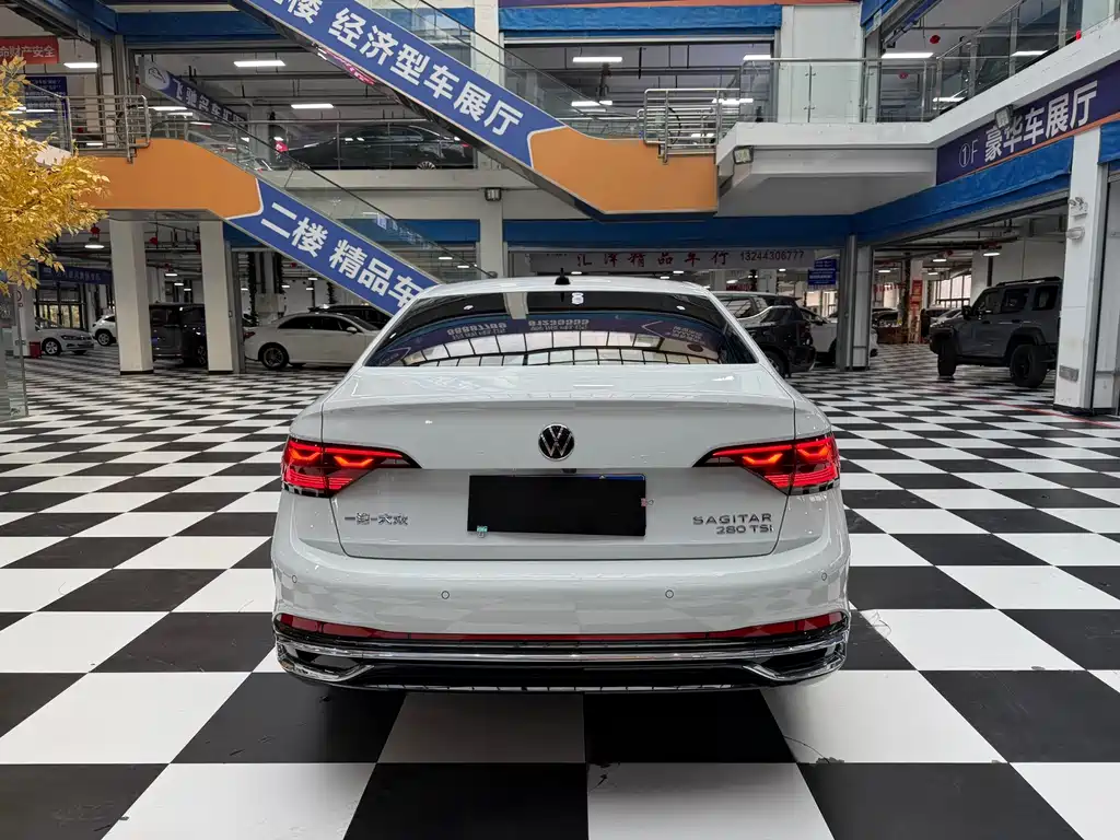 Volkswagen Sagitar — миниатюра 3