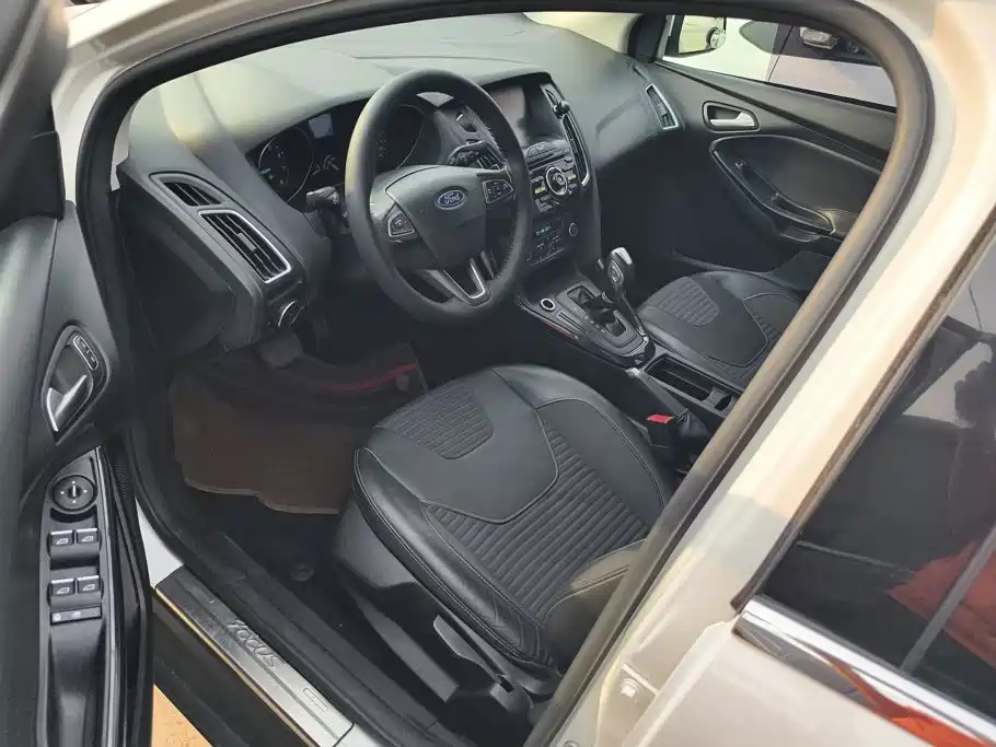 Ford Focus — миниатюра 9