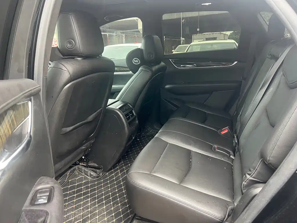 Cadillac XT5 — миниатюра 5