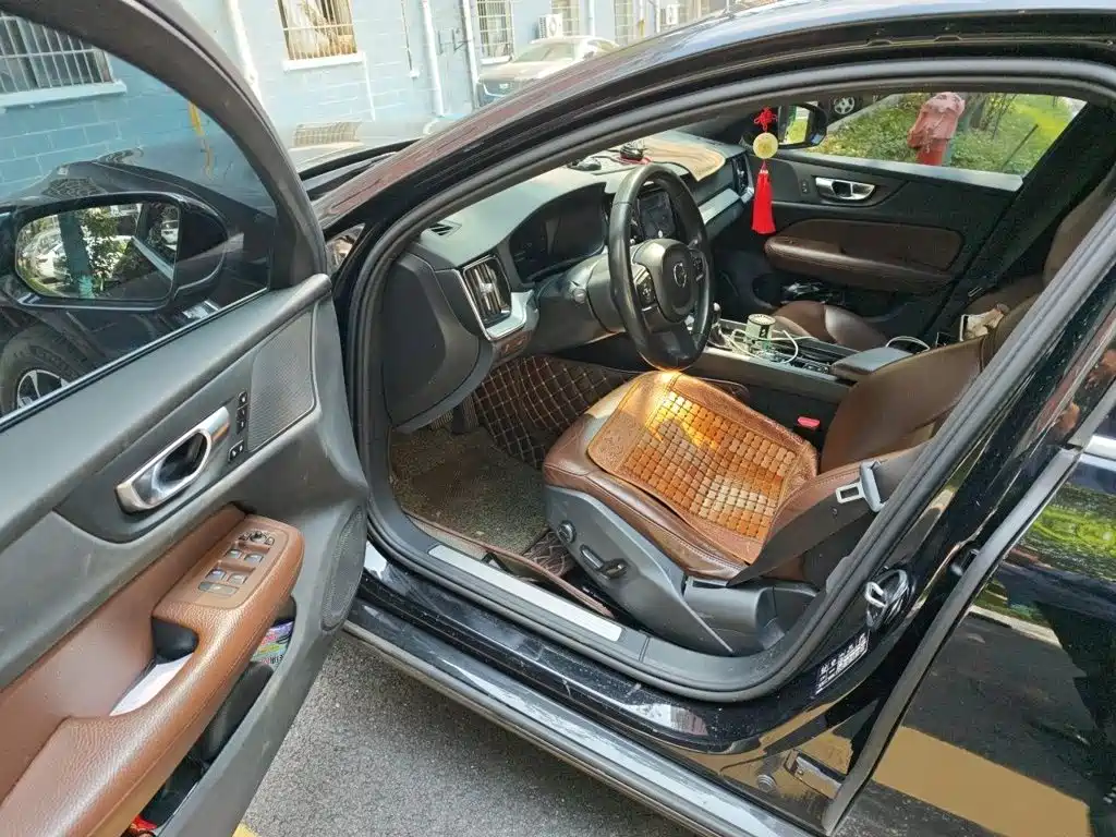 Volvo S60 — миниатюра 14