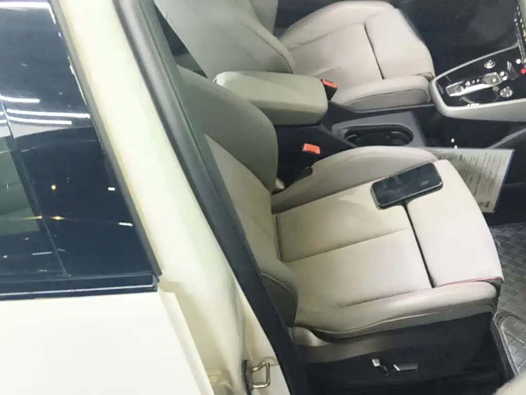 Audi Q5 e-tron — миниатюра 25