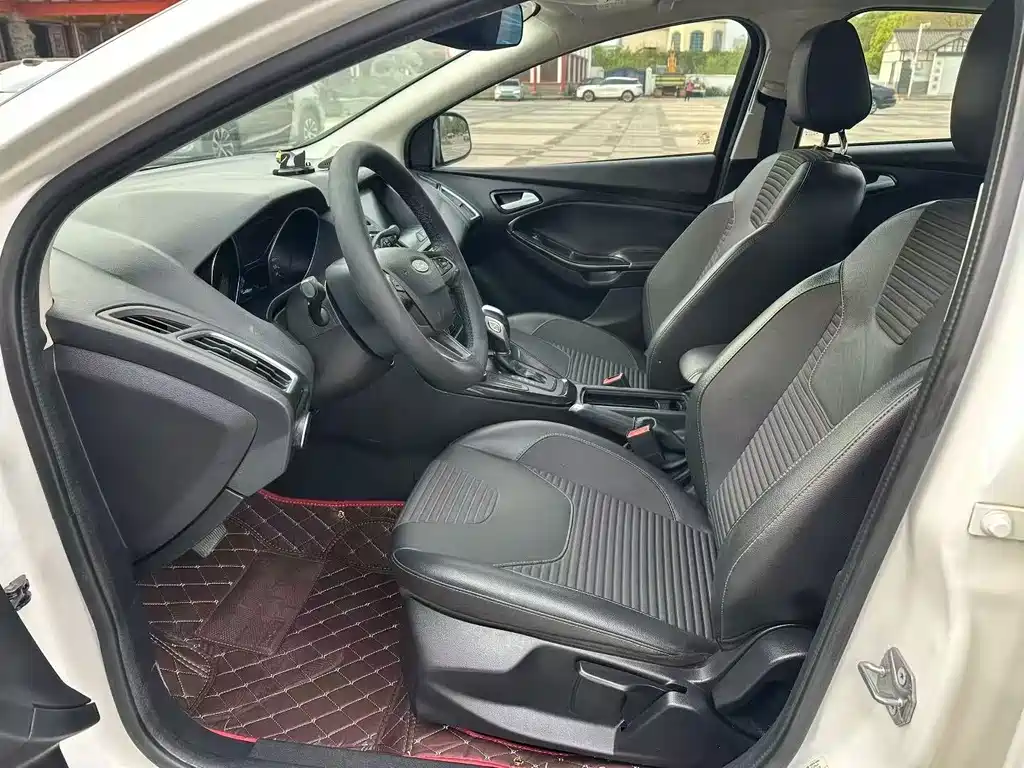 Ford Focus — миниатюра 4