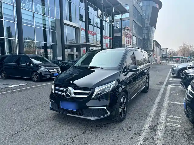 MERCEDES-BENZ V CLASS