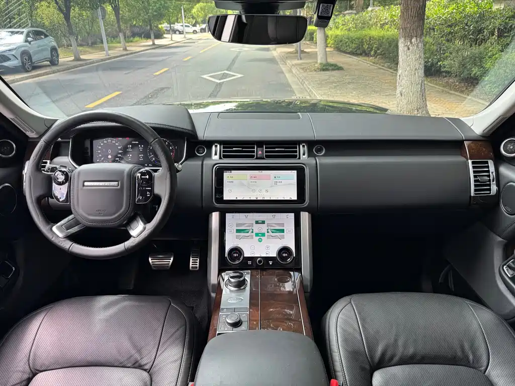 Land Rover Range Rover — миниатюра 14