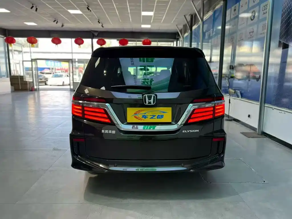 Honda Elysion — миниатюра 8