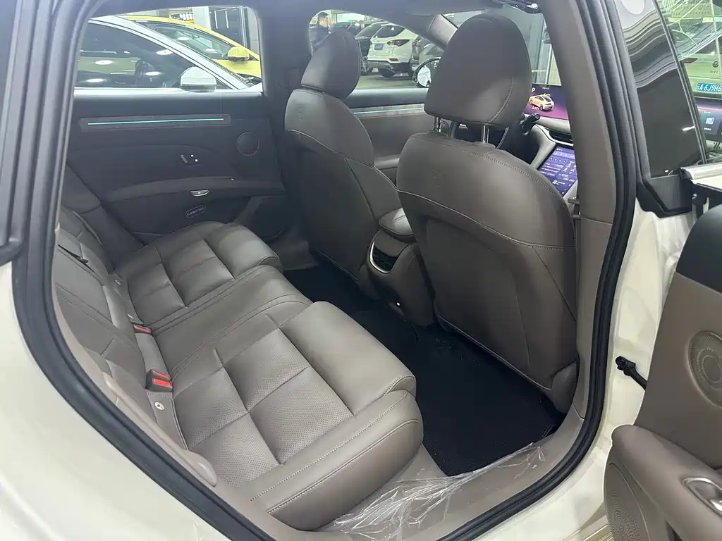 ZHIJI AUTOMOBILE ZHIJI L6