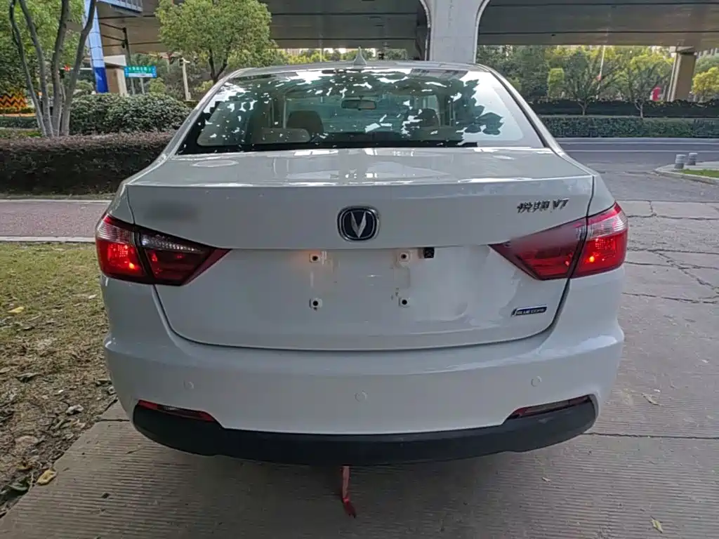 Changan V7 — миниатюра 6