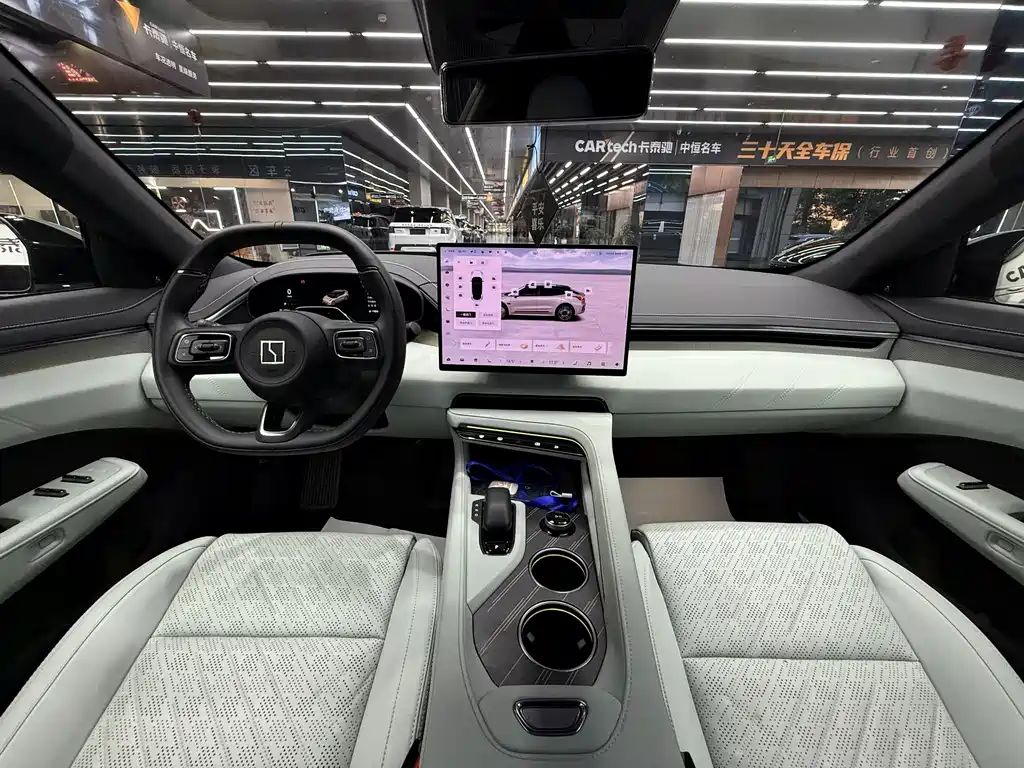 ZEEKR EXTREME KRYPTON 001