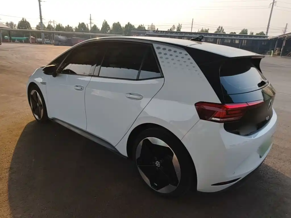 Volkswagen ID.3 — миниатюра 5