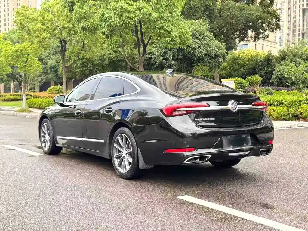 Buick LaCrosse — миниатюра 5
