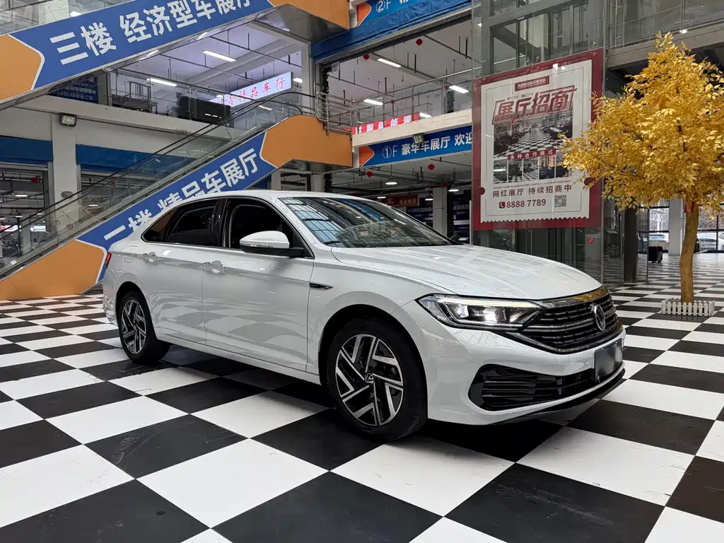 Volkswagen Sagitar — миниатюра 2