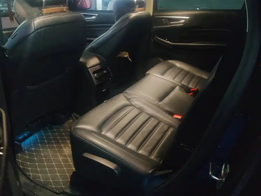 Ford Edge — миниатюра 11