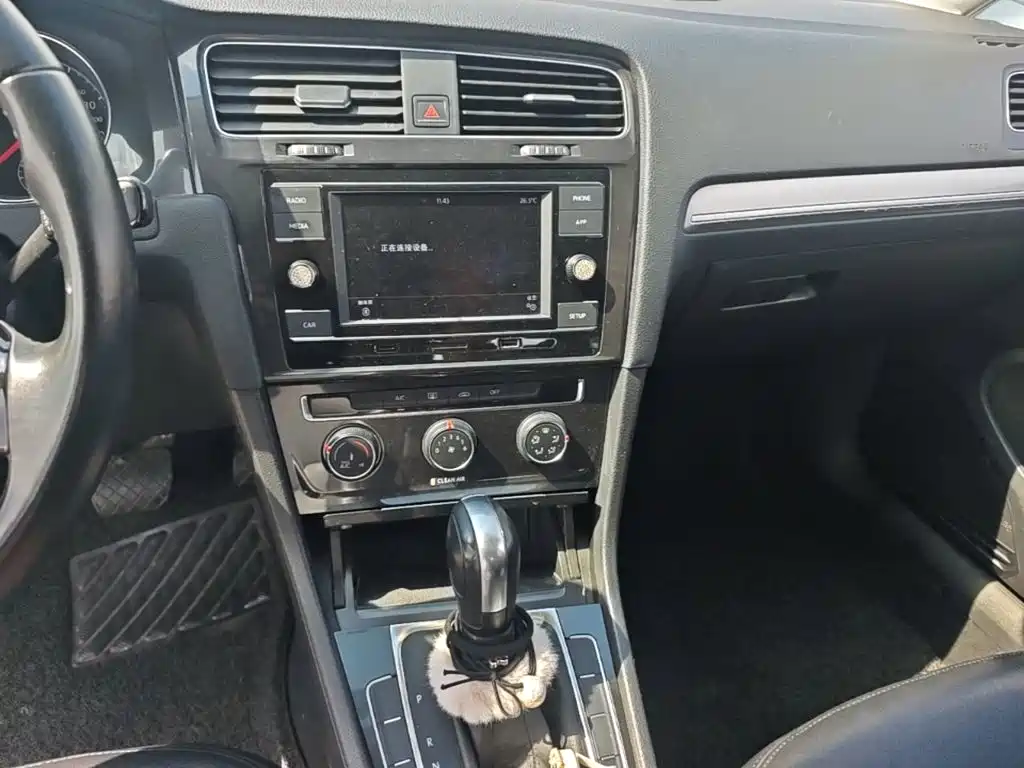 Volkswagen Golf — миниатюра 13
