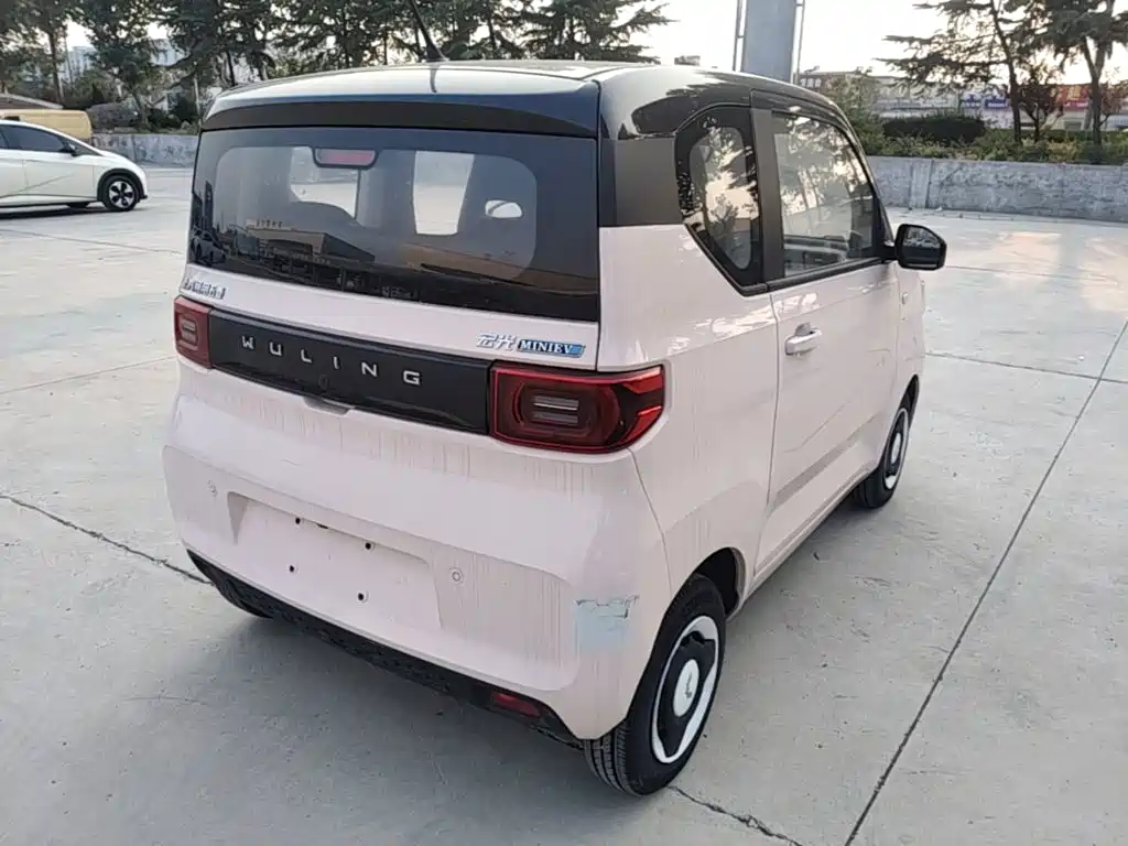 Wuling MINIEV — миниатюра 7