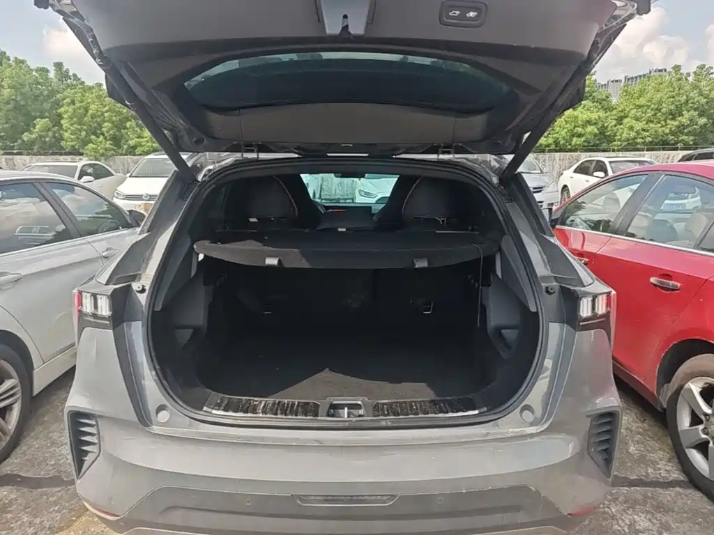 Lynk & Co 06 — миниатюра 19