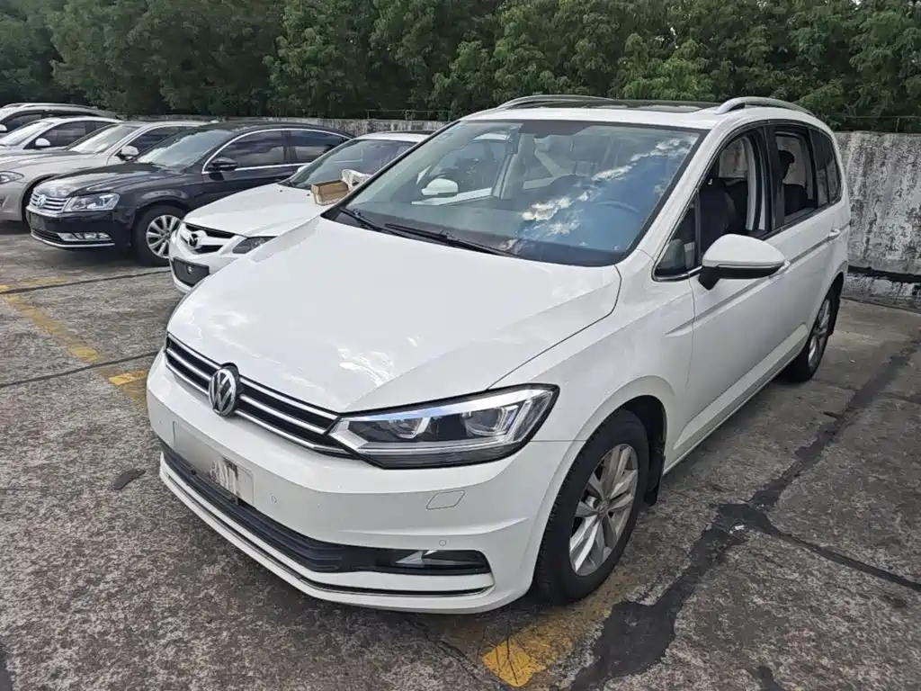 Volkswagen Touran — миниатюра 2
