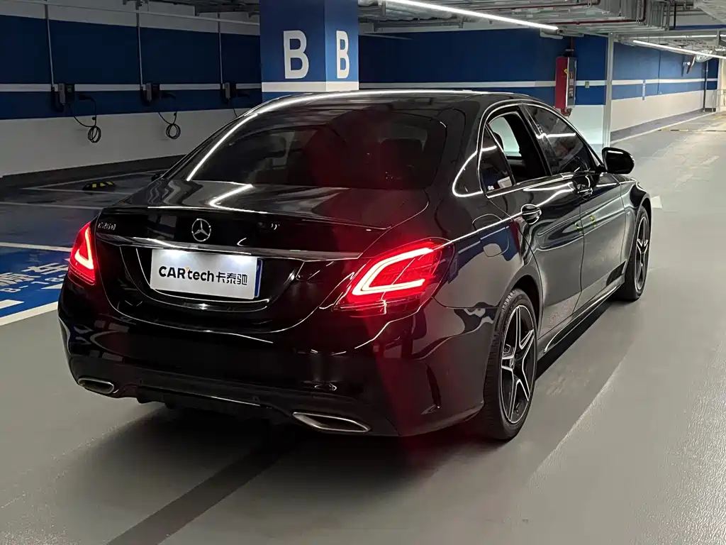 Mercedes-Benz C-Class — миниатюра 12