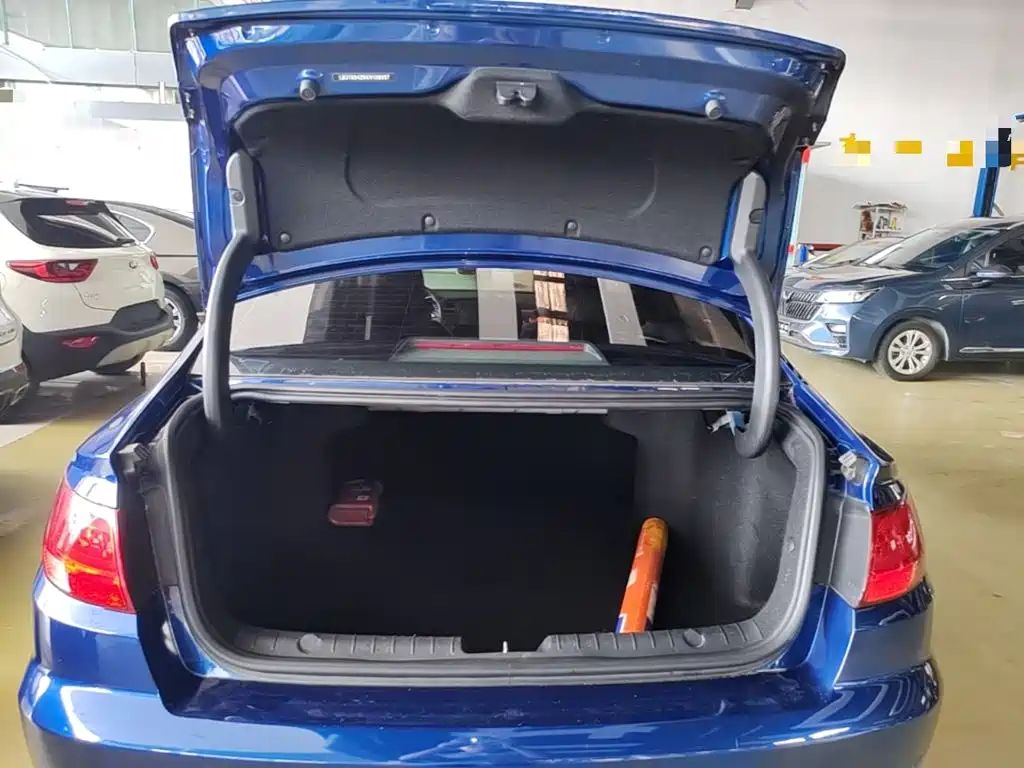Geely Emgrand GL — миниатюра 19