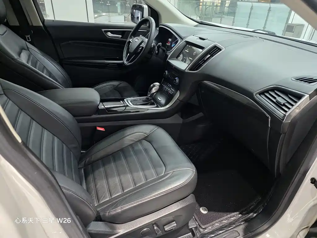 Ford Edge — миниатюра 12