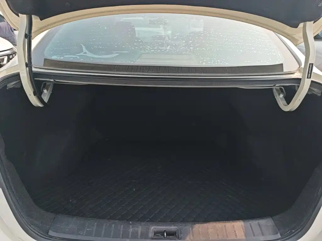 Nissan Sylphy — миниатюра 19