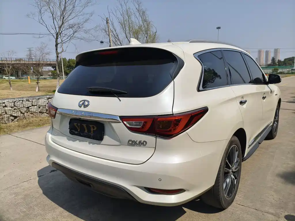 INFINITI QX60