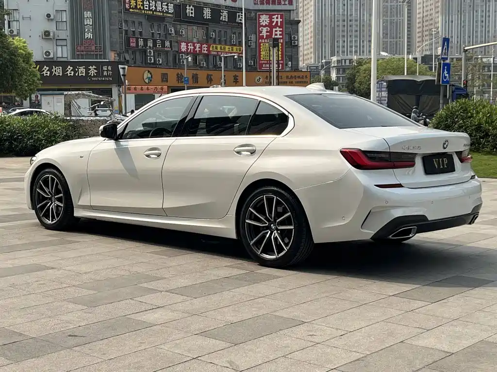 BMW 3 Series — миниатюра 7
