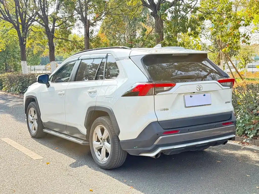 TOYOTA RAV4 RONGFANG