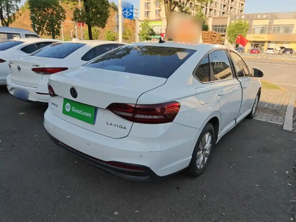 Volkswagen Lavida — миниатюра 7