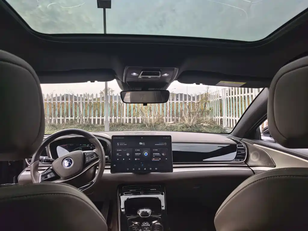 BYD Han — миниатюра 10