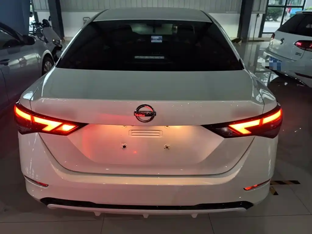 Nissan Sylphy — миниатюра 6