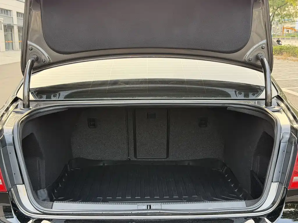Volkswagen Magotan — миниатюра 14