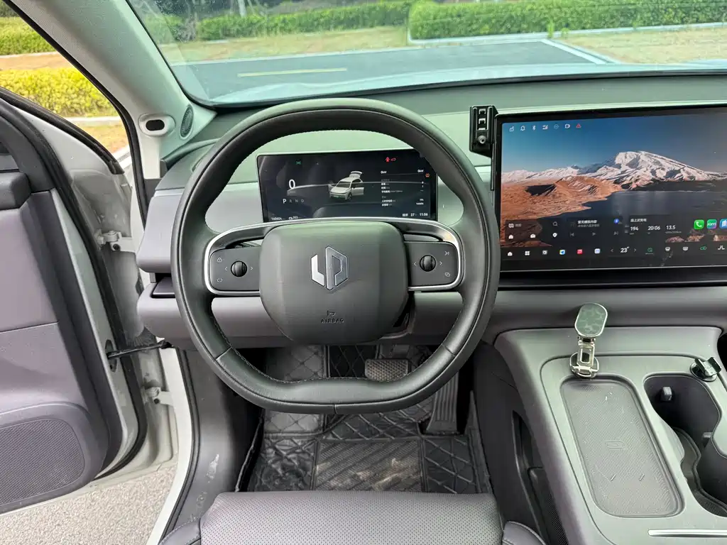 Leapmotor Leapmotor C10 — миниатюра 11