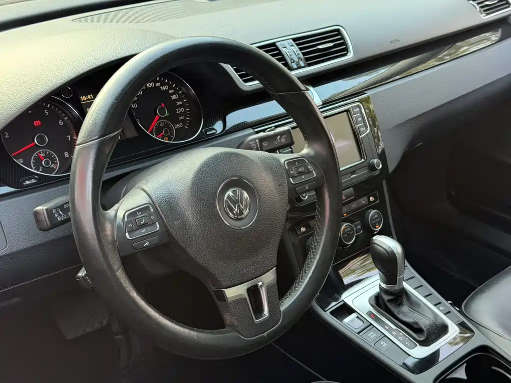 Volkswagen Magotan — миниатюра 7
