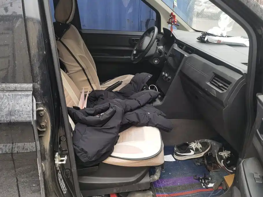 Wuling Hongguang PLUS — миниатюра 8