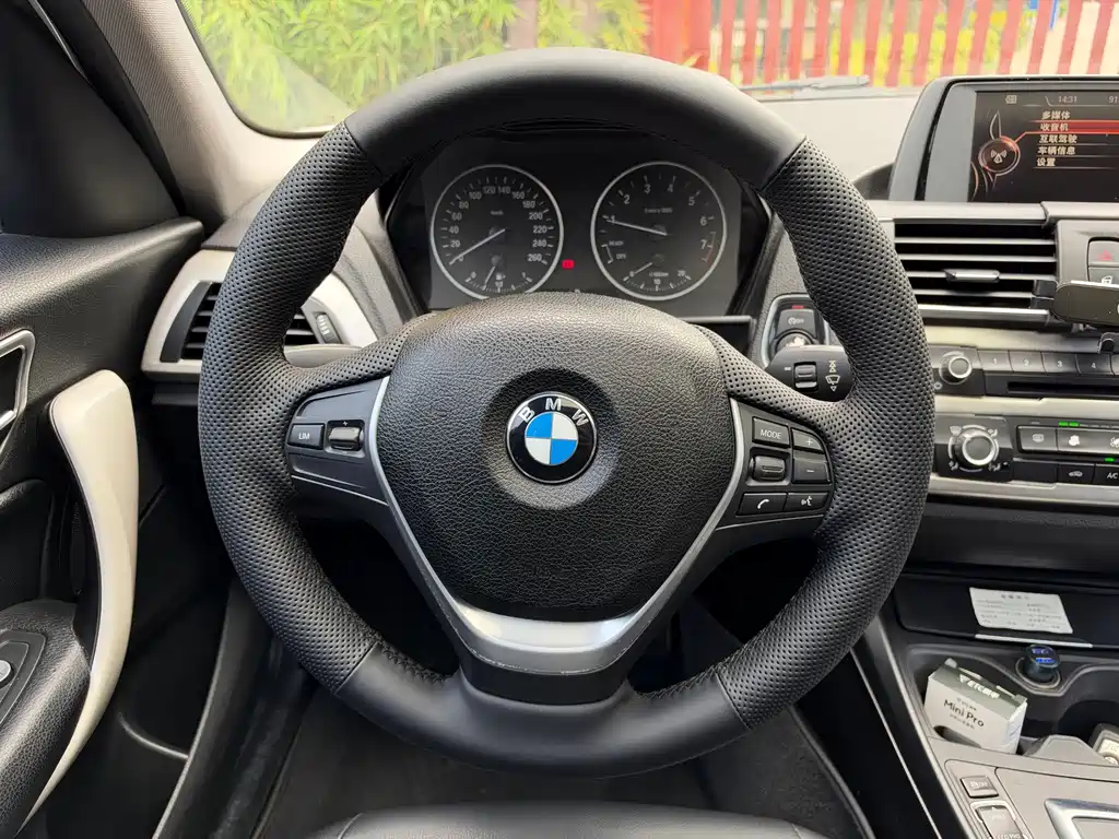 BMW 1 Series (Import) — миниатюра 10