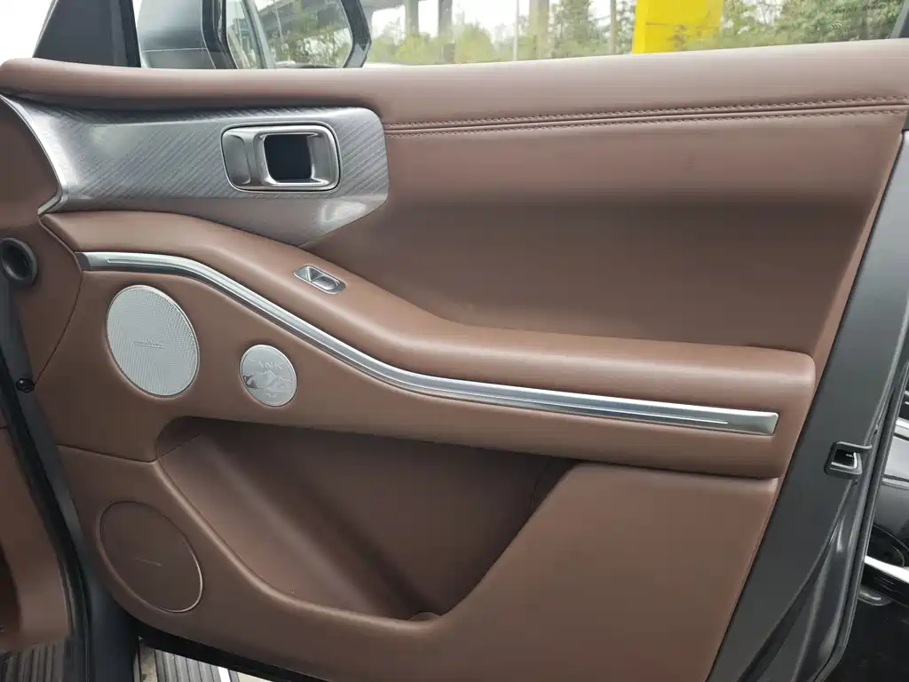 TANK TANK 700 NEW ENERGY