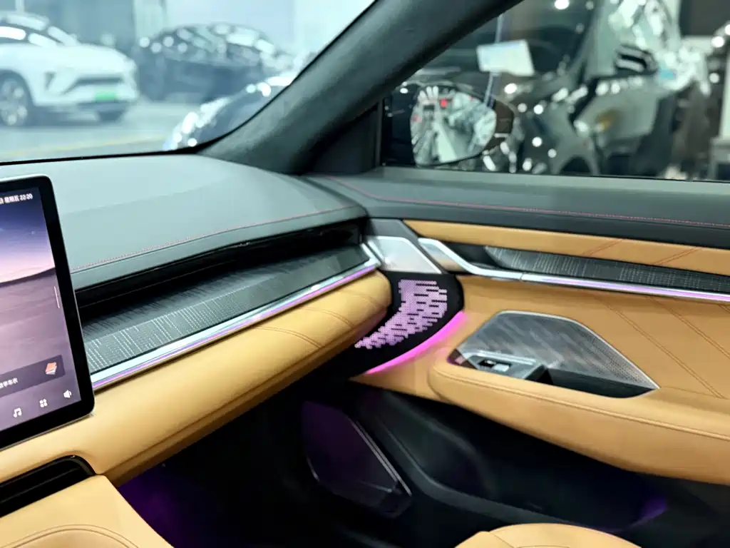 Zeekr 001 — миниатюра 12