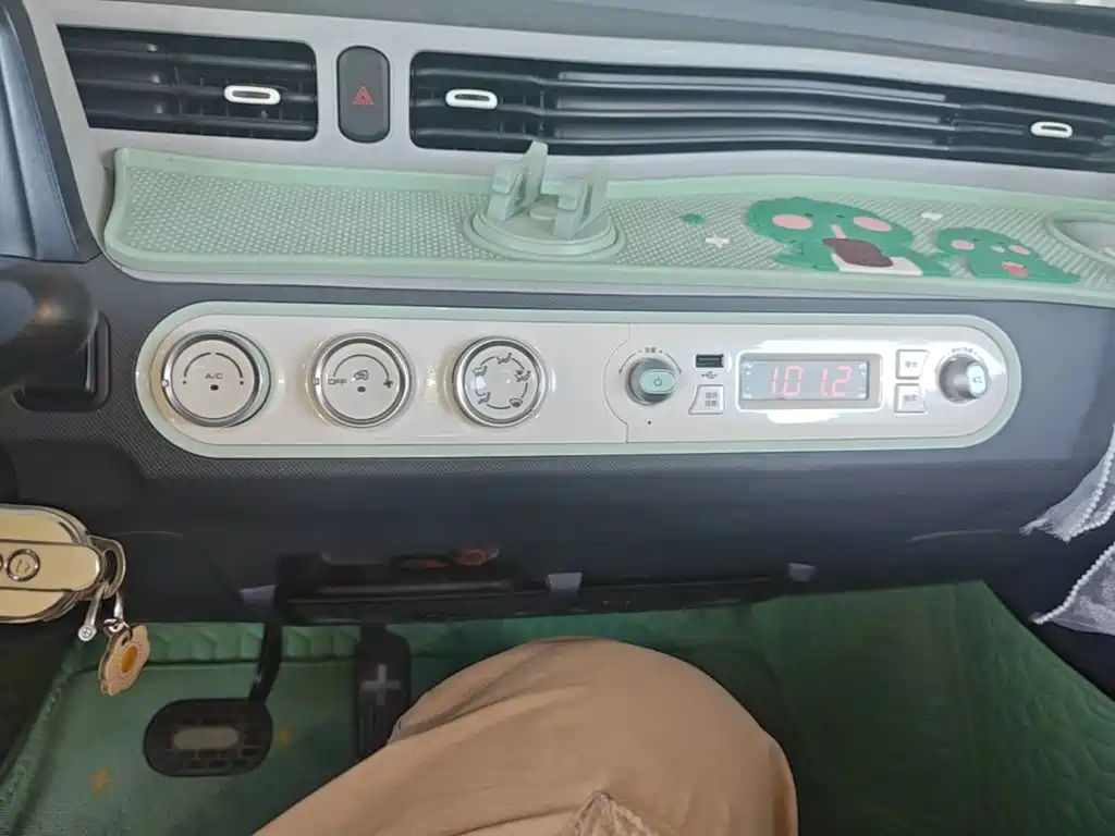 Wuling MINIEV — миниатюра 13