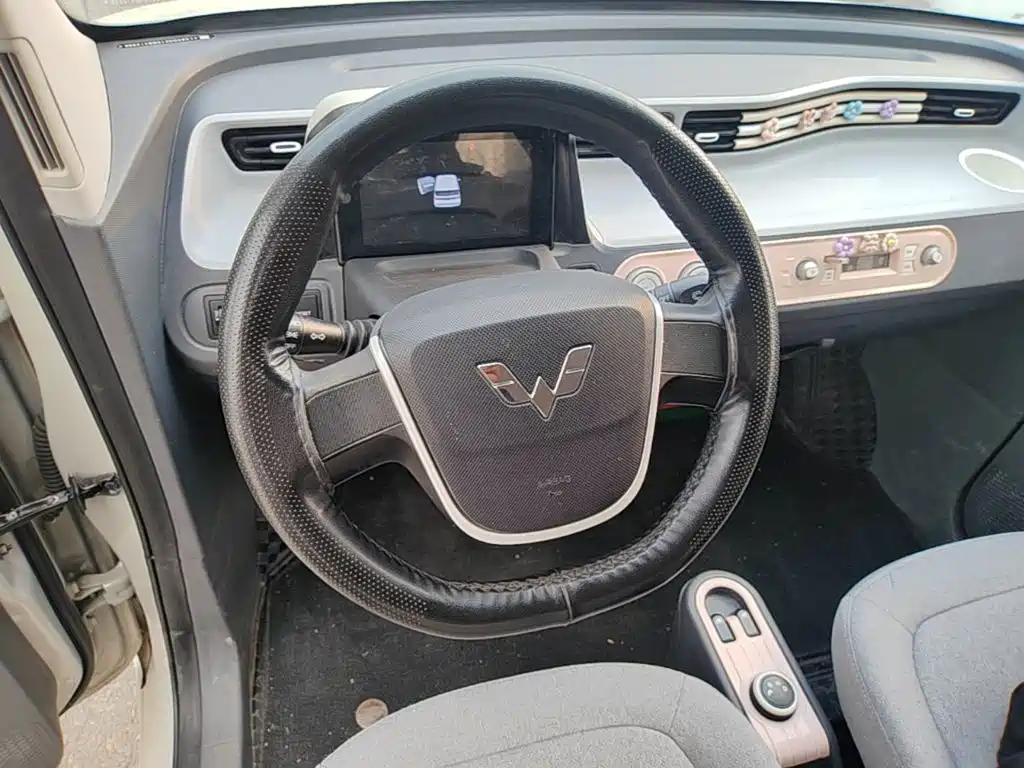 Wuling MINIEV — миниатюра 11
