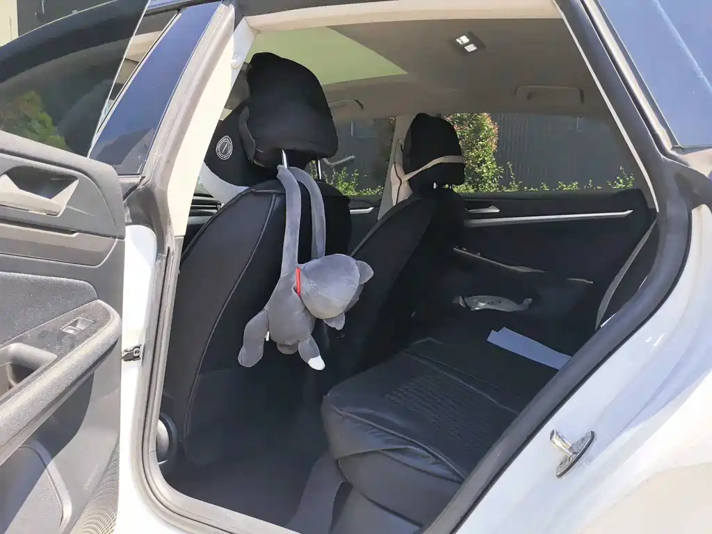 Volkswagen Lamando — миниатюра 2