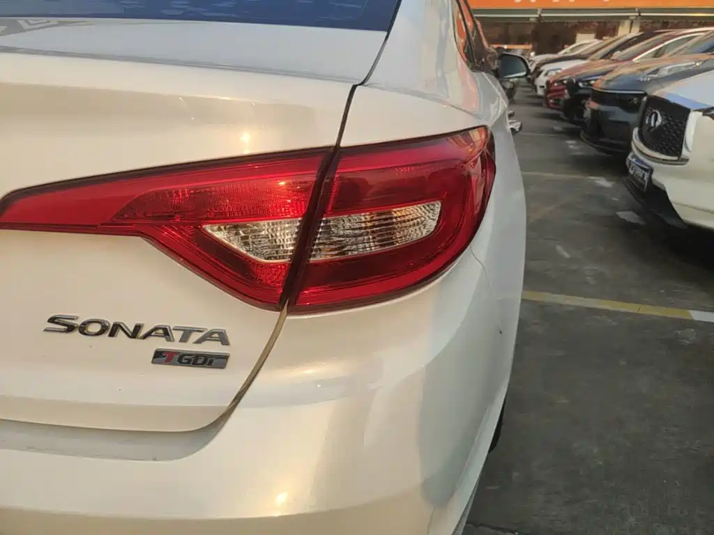 Hyundai Sonata — миниатюра 8
