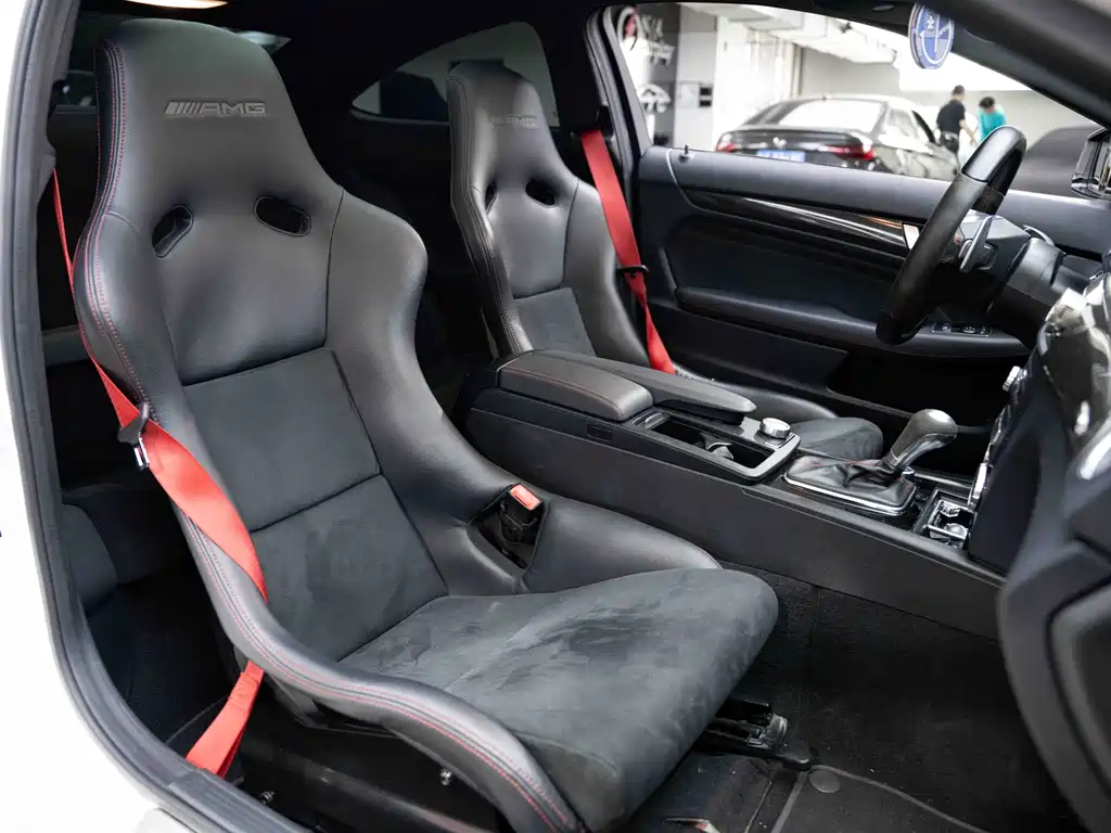 Mercedes-Benz C-Class AMG — миниатюра 27