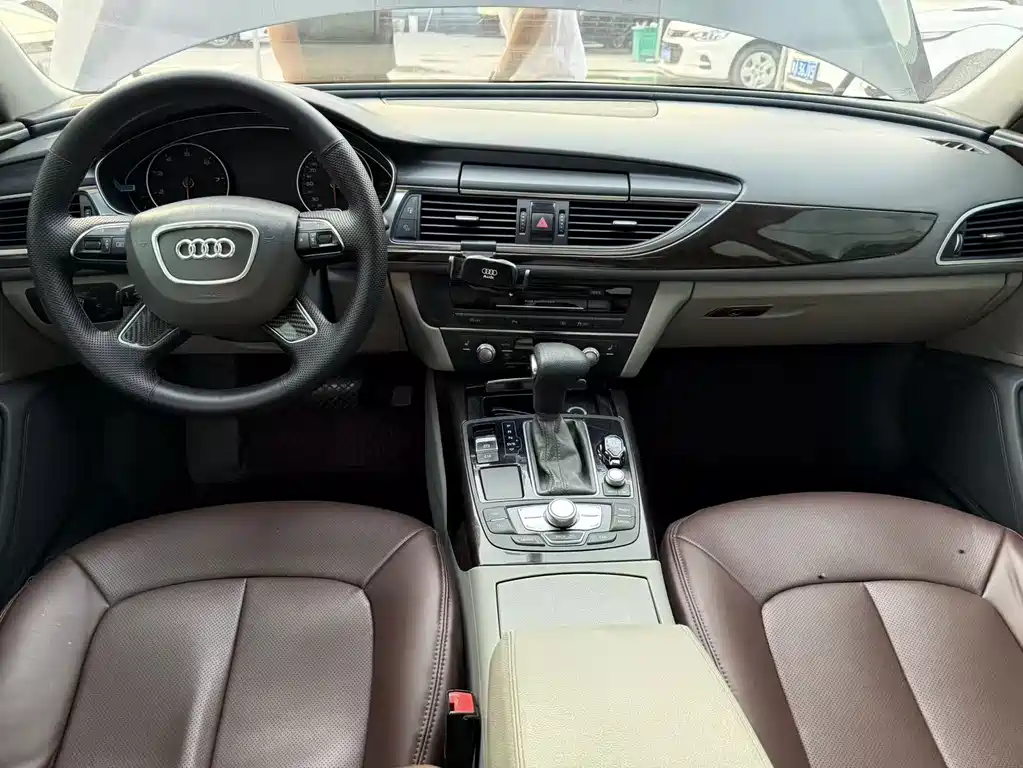 Audi A6L — миниатюра 10
