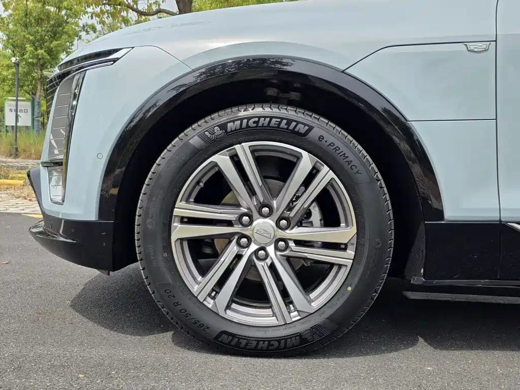 Cadillac Lyriq — миниатюра 27