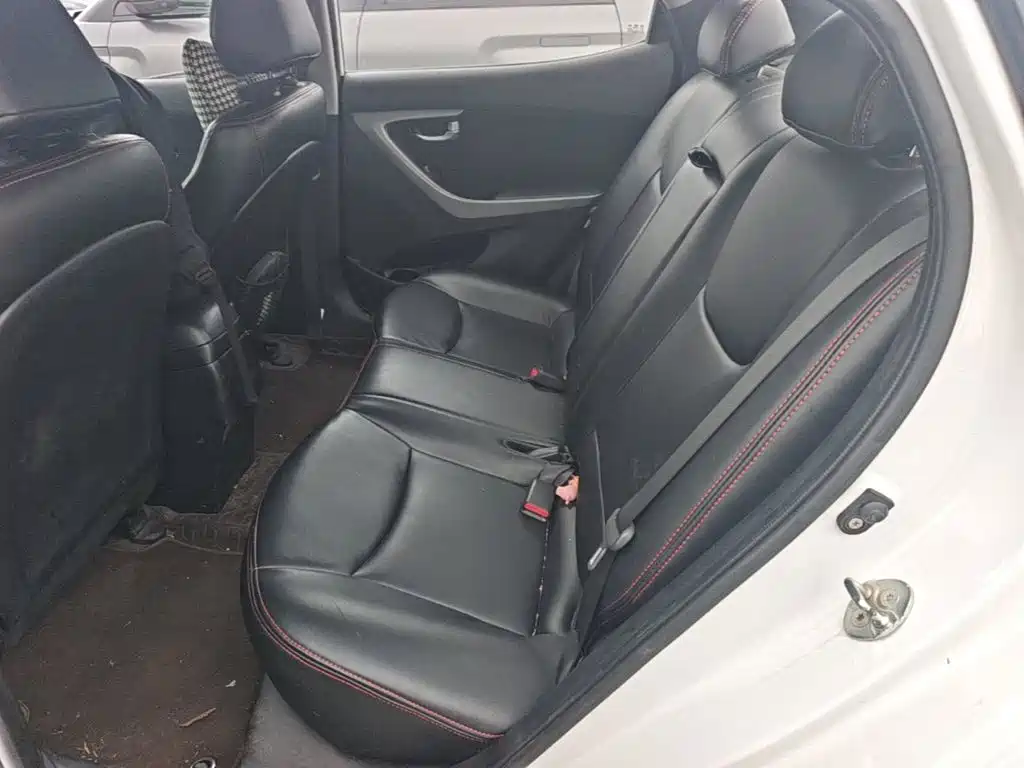 Hyundai Elantra Langdong — миниатюра 17
