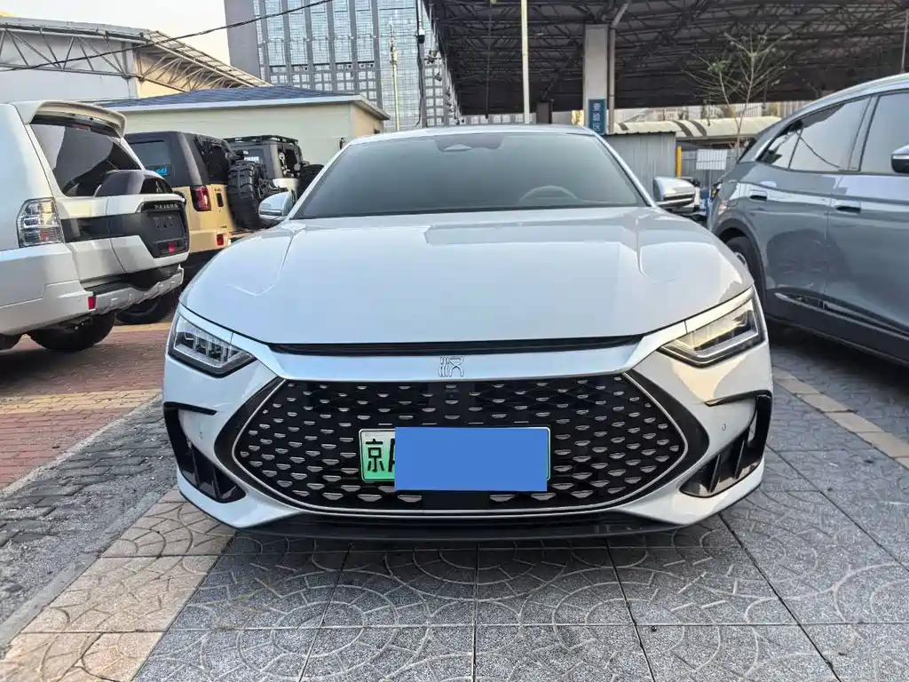 BYD Han — миниатюра 3
