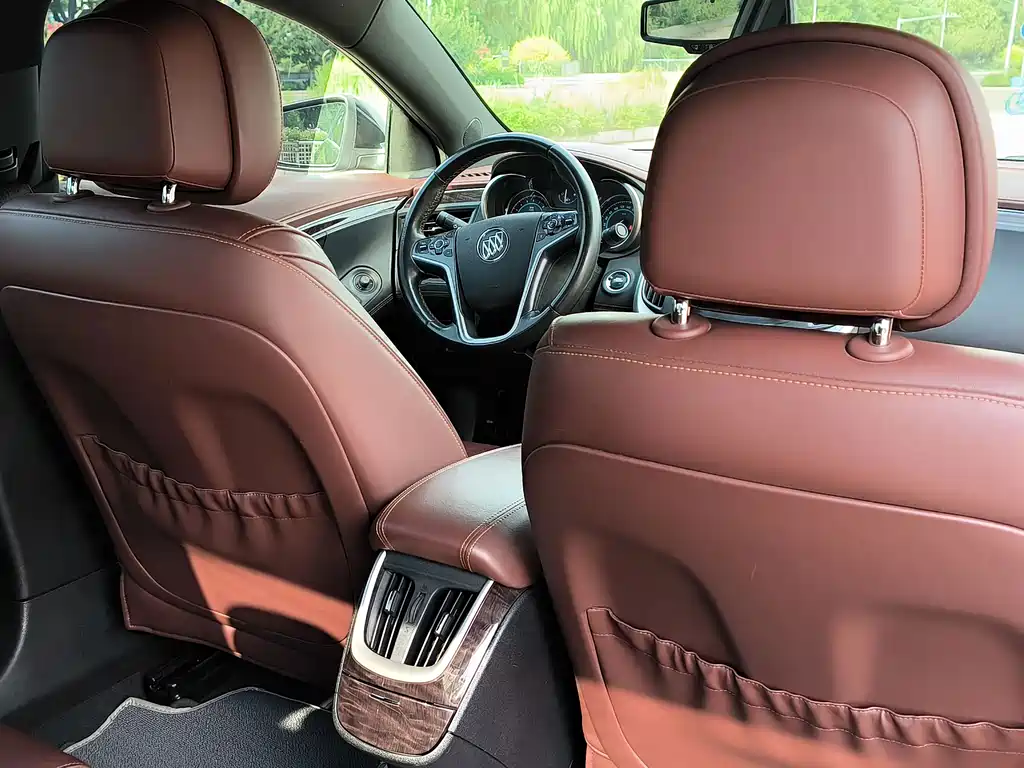 Buick LaCrosse — миниатюра 22